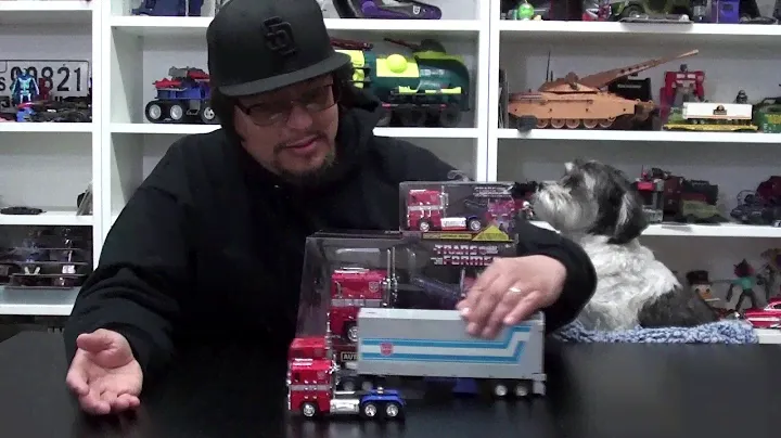 Toy Gigante - Jada Toys Optimus Prime w/Jay the Dog