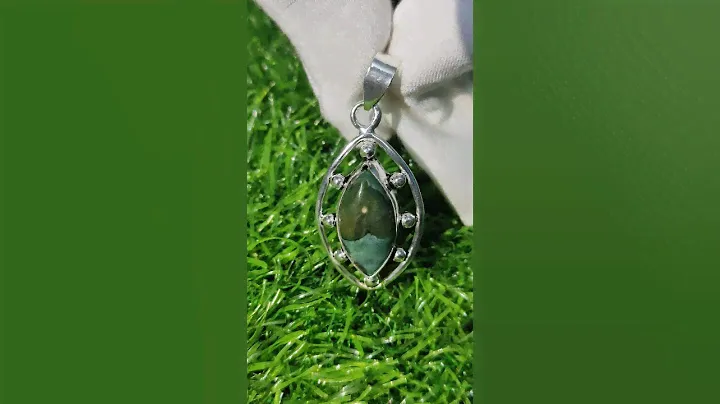 Green Turquoise Stone Silver Pendant.