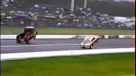 Hemi Under Glass VS Little Red Wagon ETOWN 97